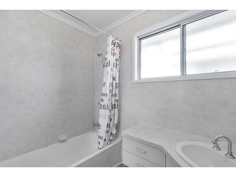 27 Delray Street, Oakey QLD 4401