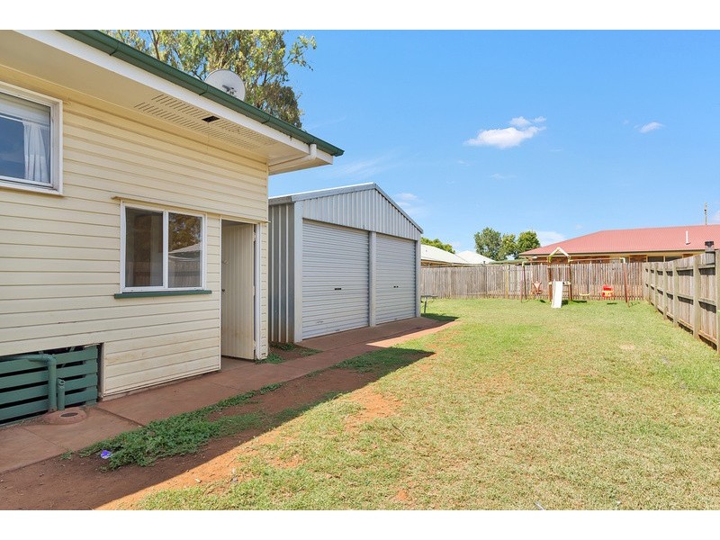 27 Delray Street, Oakey QLD 4401