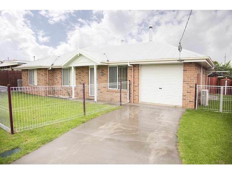 1a Eileen Street, Harristown QLD 4350