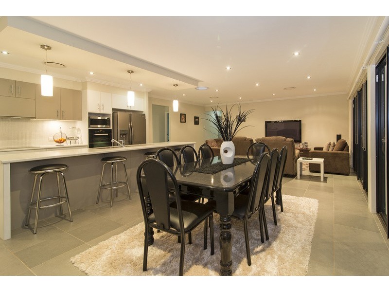 7  Tarlington Street, Middle Ridge QLD 4350