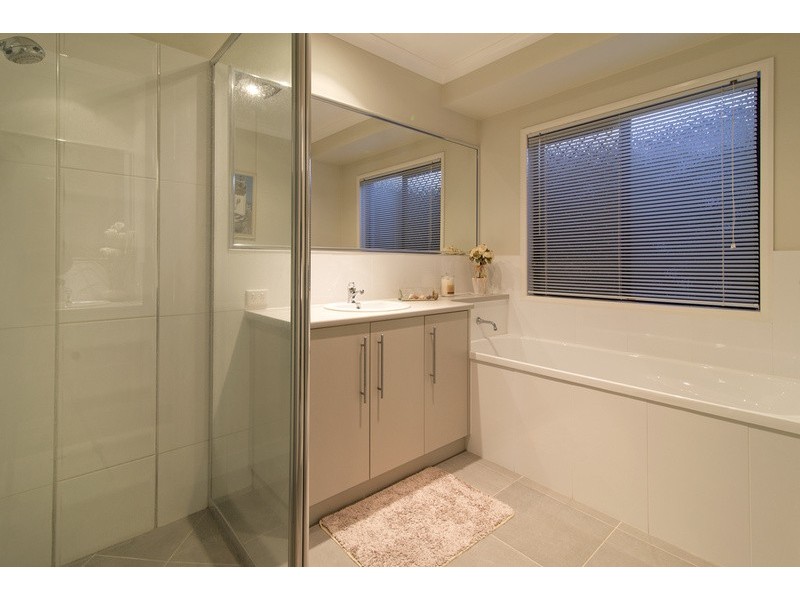 7  Tarlington Street, Middle Ridge QLD 4350