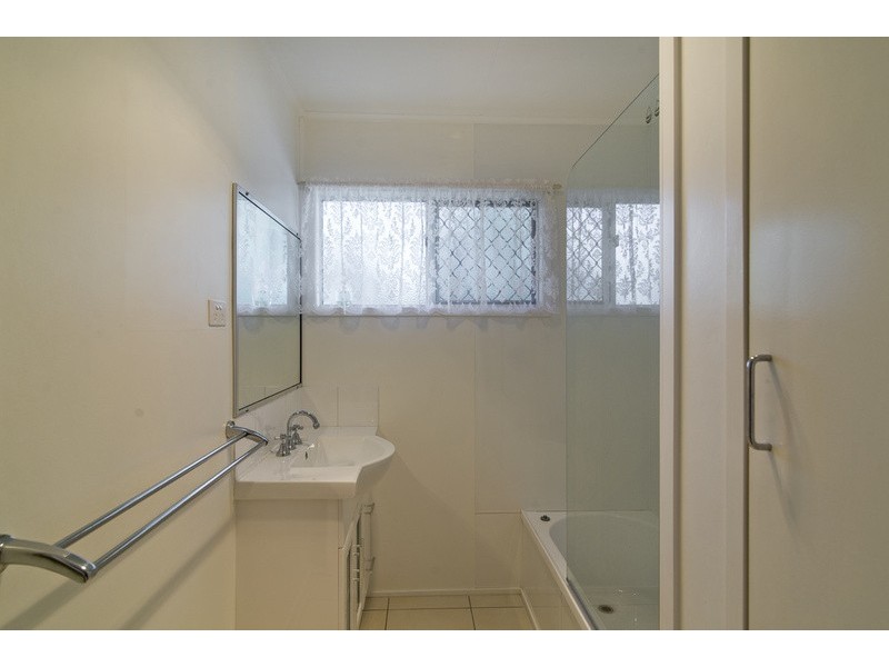 24 Aubigny Road, Oakey QLD 4401