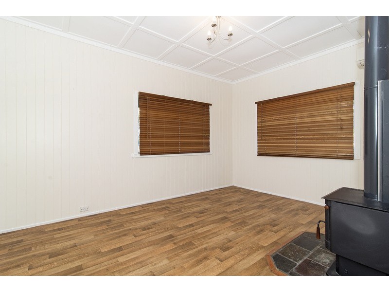 1 Morton Street, Oakey QLD 4401
