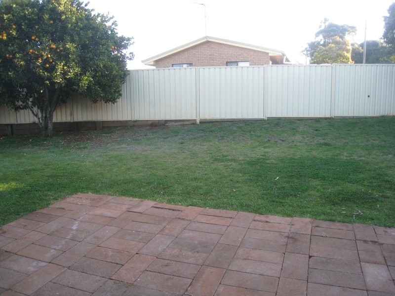 13 McWilliam Street, Wilsonton Heights QLD 4350
