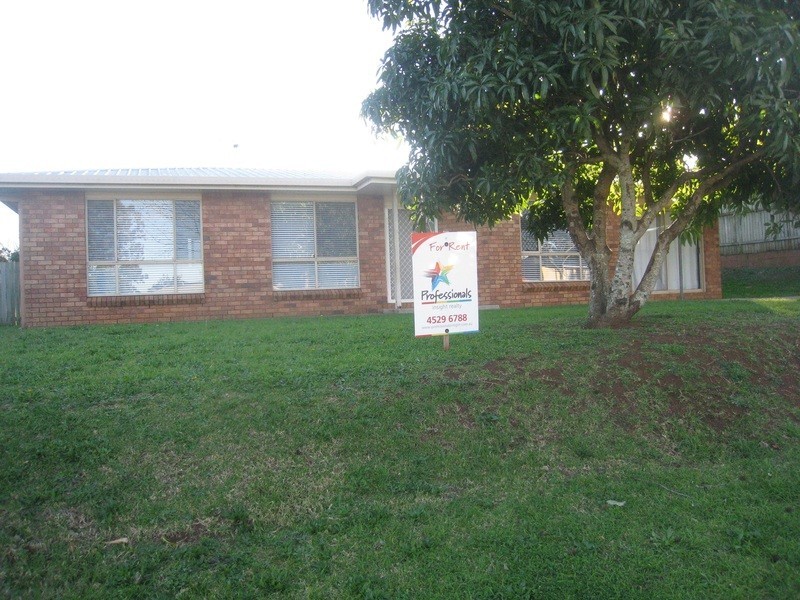 13 McWilliam Street, Wilsonton Heights QLD 4350