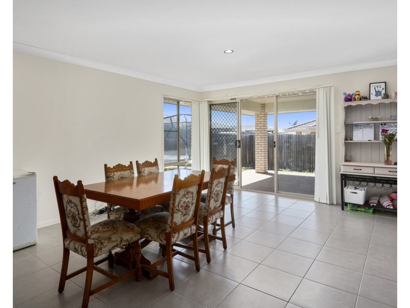 38 Newman Road, Wyreema QLD 4352