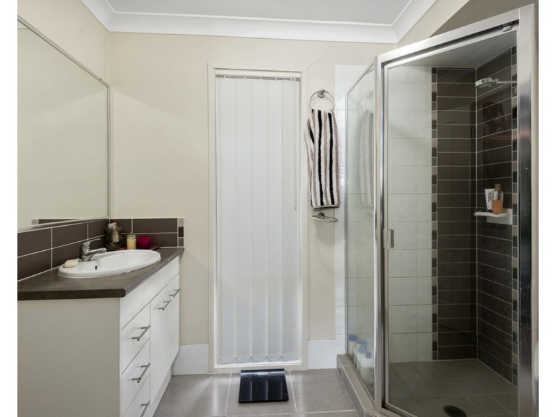 38 Newman Road, Wyreema QLD 4352