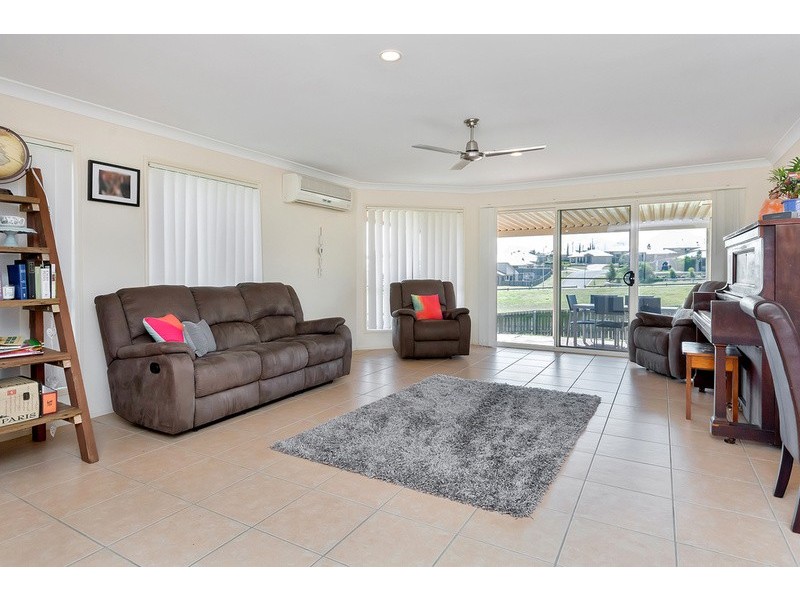2 Justice Close, Glenvale QLD 4350