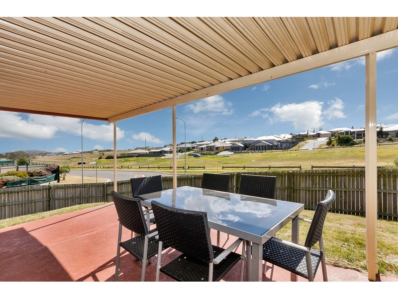 2 Justice Close, Glenvale QLD 4350