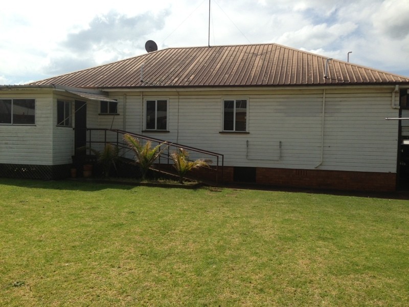 2 Hursley Road, Newtown QLD 4350