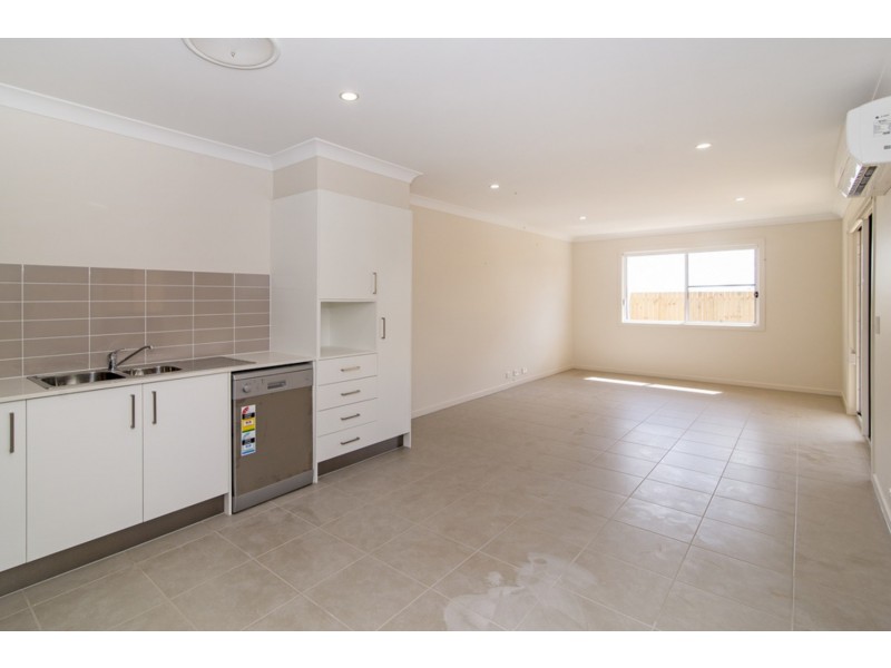 1/57 Sanctuary Drive, Cranley QLD 4350