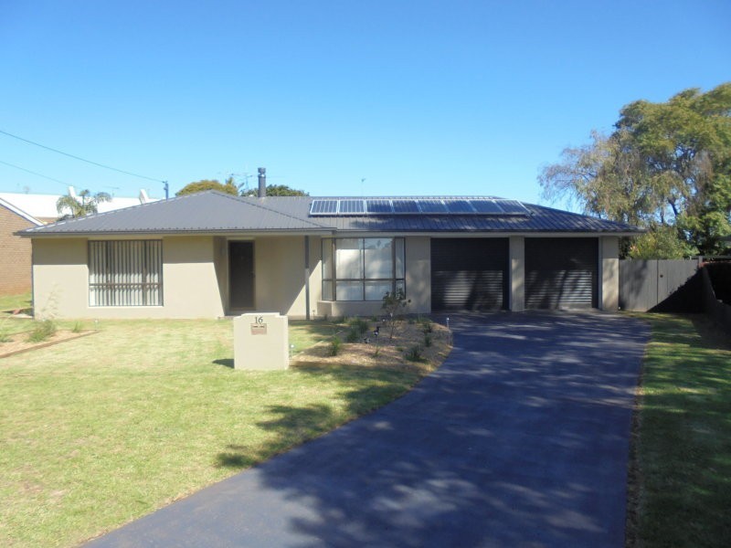 16 Crosby Street, Darling Heights QLD 4350