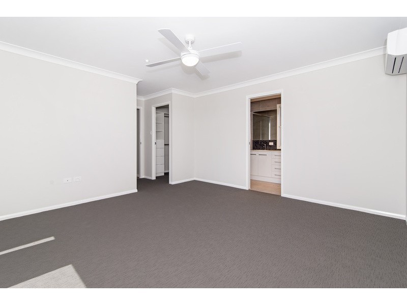 22 Gwenda Drive, Westbrook QLD 4350