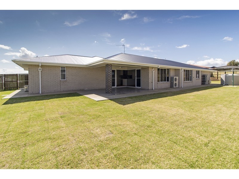 22 Gwenda Drive, Westbrook QLD 4350