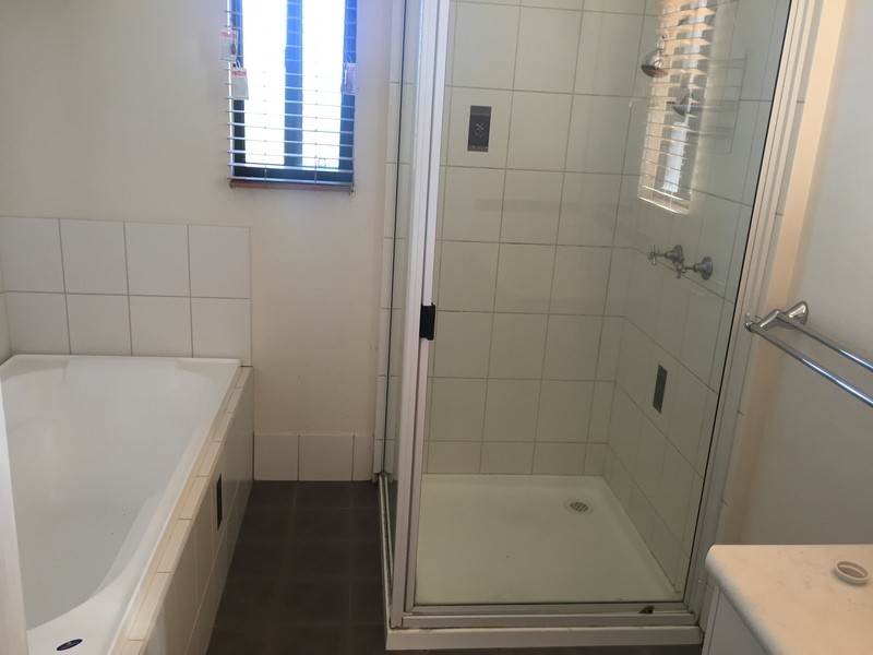 4/16 Pascoe Lane, Harlaxton QLD 4350