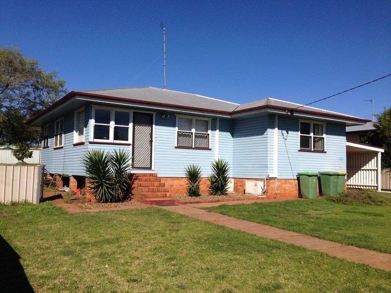 18 Yaldwyn Street, Harristown QLD 4350