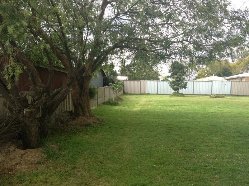 18 Yaldwyn Street, Harristown QLD 4350