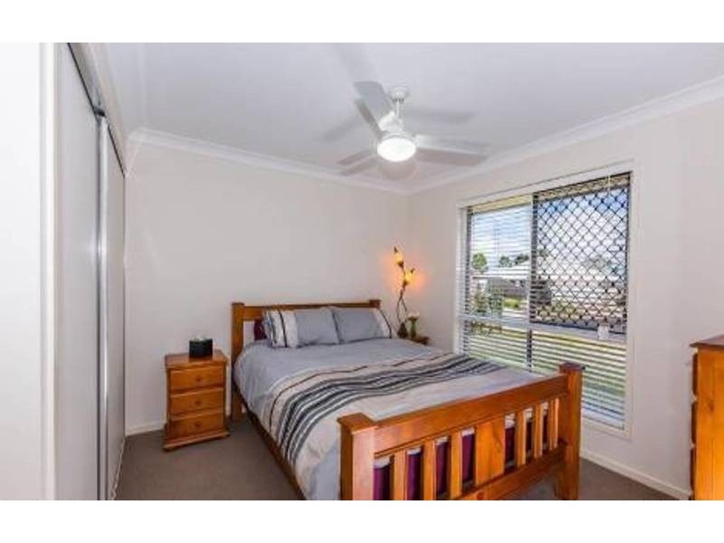 4 Chainey Court, Glenvale QLD 4350