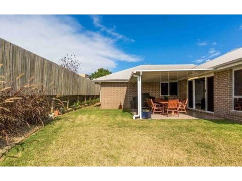 4 Chainey Court, Glenvale QLD 4350