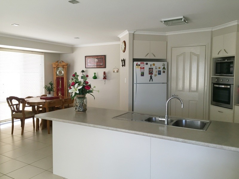 25 Murray Street, Oakey QLD 4401