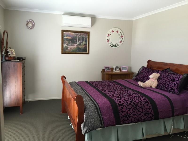 25 Murray Street, Oakey QLD 4401