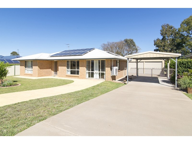 16 McDonald Court, Wyreema QLD 4352