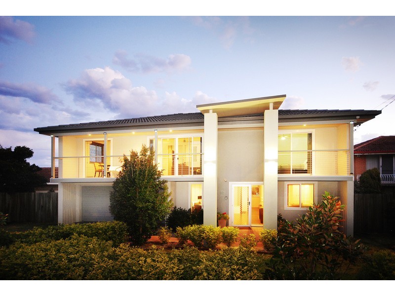 16 Barrymount Crescent, Mount Lofty QLD 4350