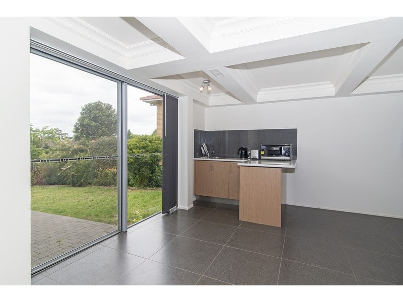 16 Barrymount Crescent, Mount Lofty QLD 4350