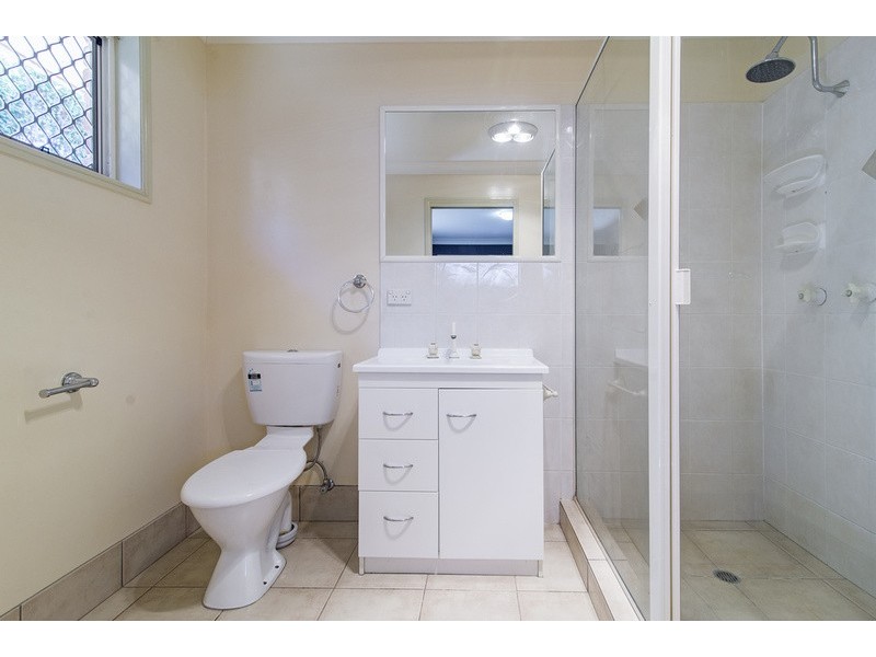 11 Hillcrest Court, Kearneys Spring QLD 4350