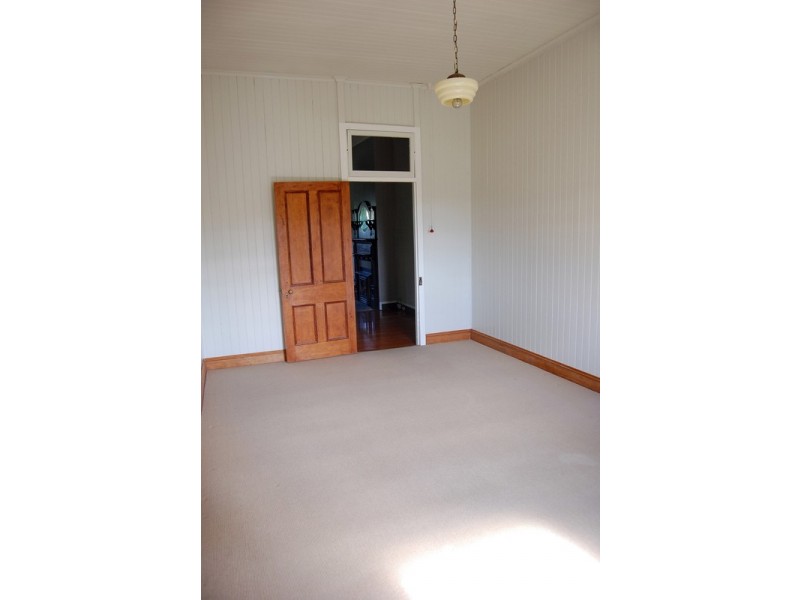 93 Lorrimer Street, Oakey QLD 4401