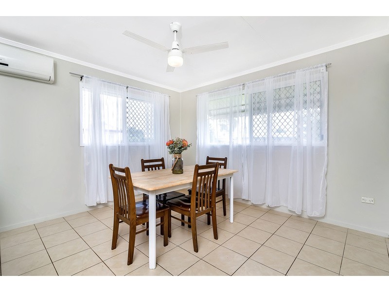 18 Delray Street, Oakey QLD 4401