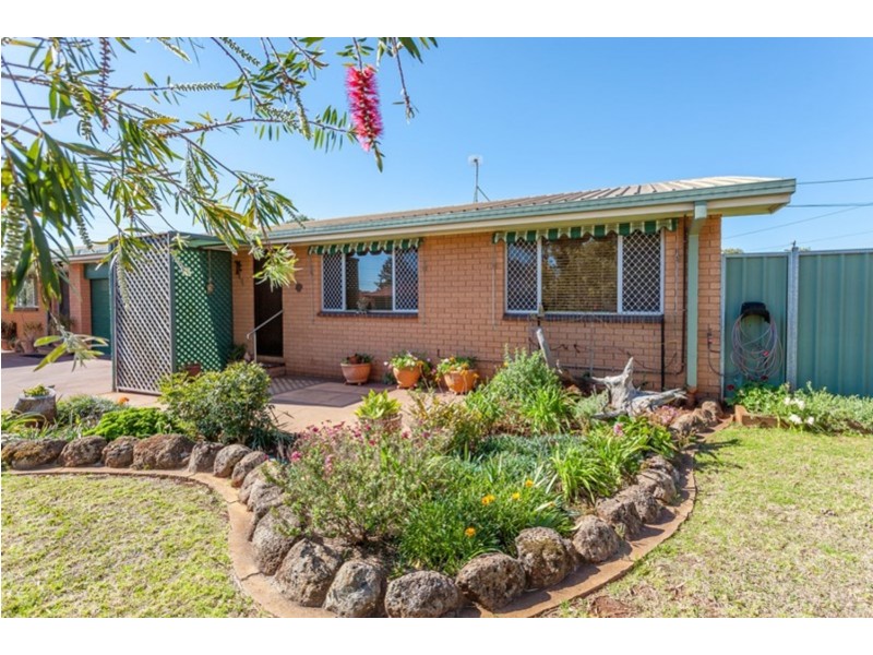 1/4 Maplewood Drive, Darling Heights QLD 4350
