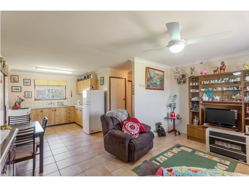1/4 Maplewood Drive, Darling Heights QLD 4350