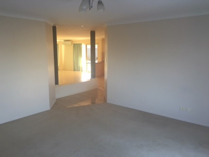 11 Macrossan Street, Cranley QLD 4350