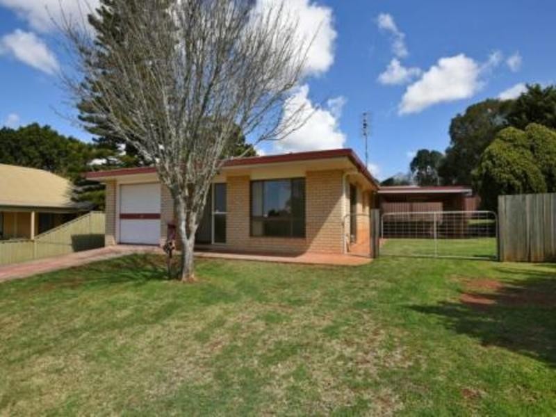3 Coonawarra Court, Wilsonton Heights QLD 4350