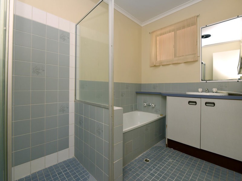 3 Coonawarra Court, Wilsonton Heights QLD 4350