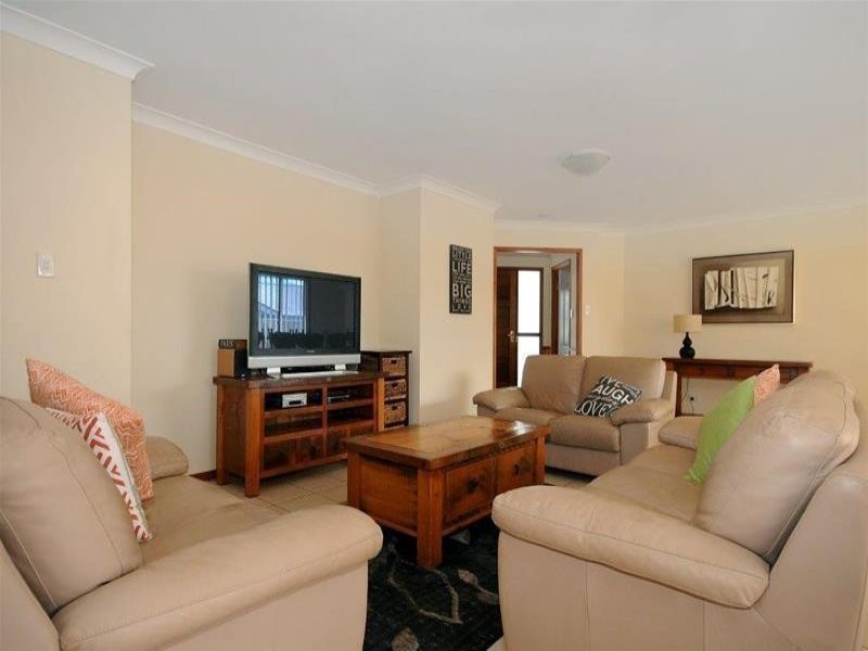 28 Hinchcliffe Drive, Kearneys Spring QLD 4350