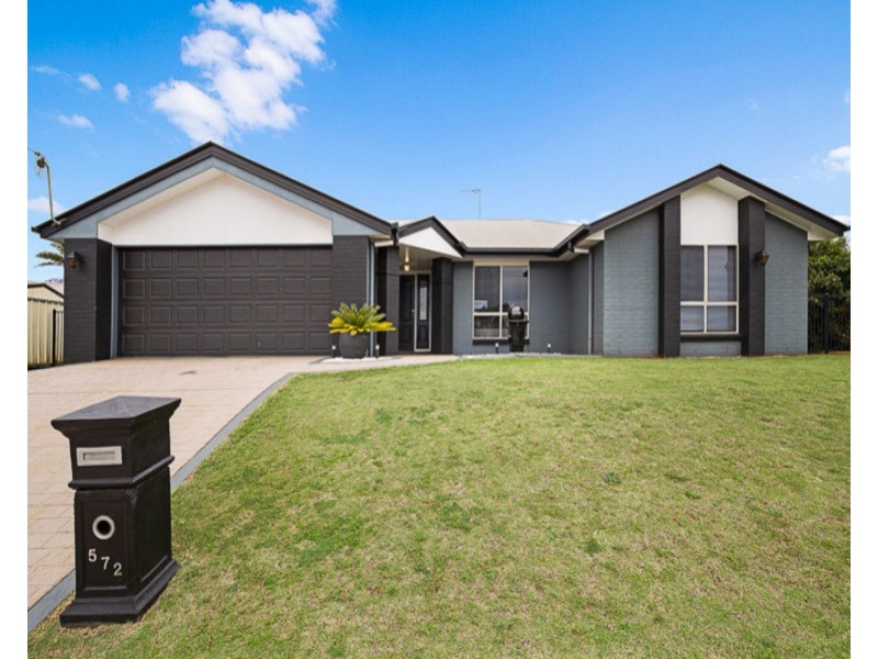572 Hume Street, Middle Ridge QLD 4350