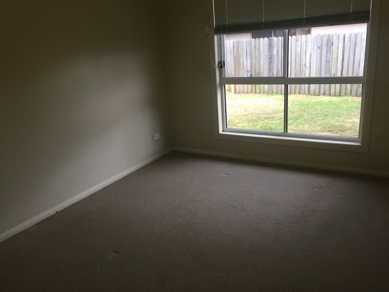 2/15 Horrocks Crescent, Kearneys Spring QLD 4350