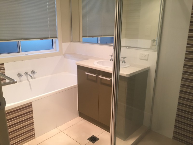 2/15 Horrocks Crescent, Kearneys Spring QLD 4350