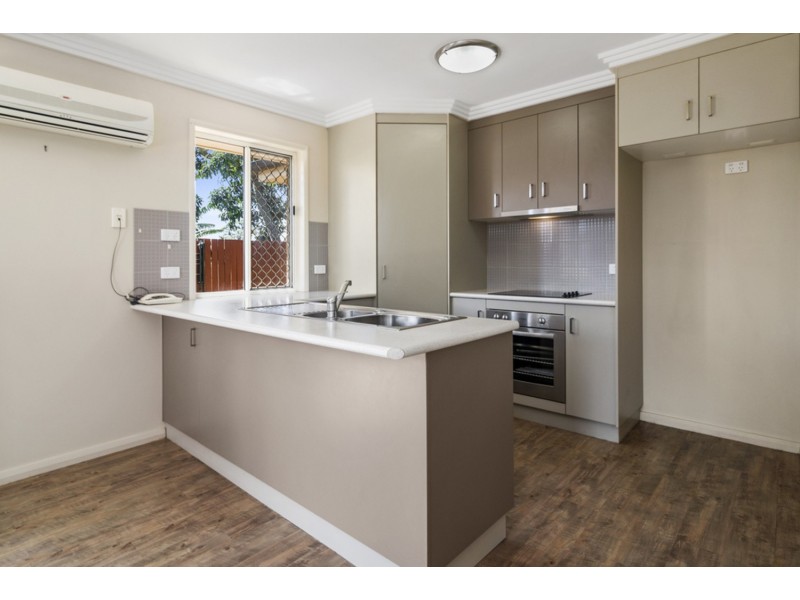 4/10 Lendrum Street, Newtown QLD 4350