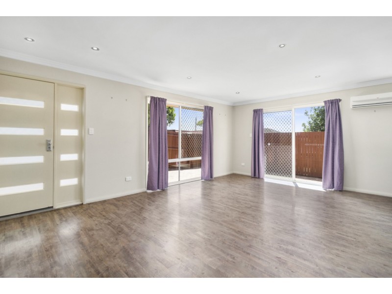 4/10 Lendrum Street, Newtown QLD 4350