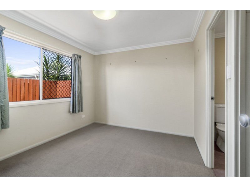 4/10 Lendrum Street, Newtown QLD 4350