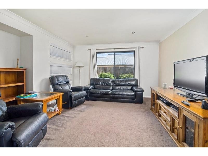 28 Pugh Street, Middle Ridge QLD 4350