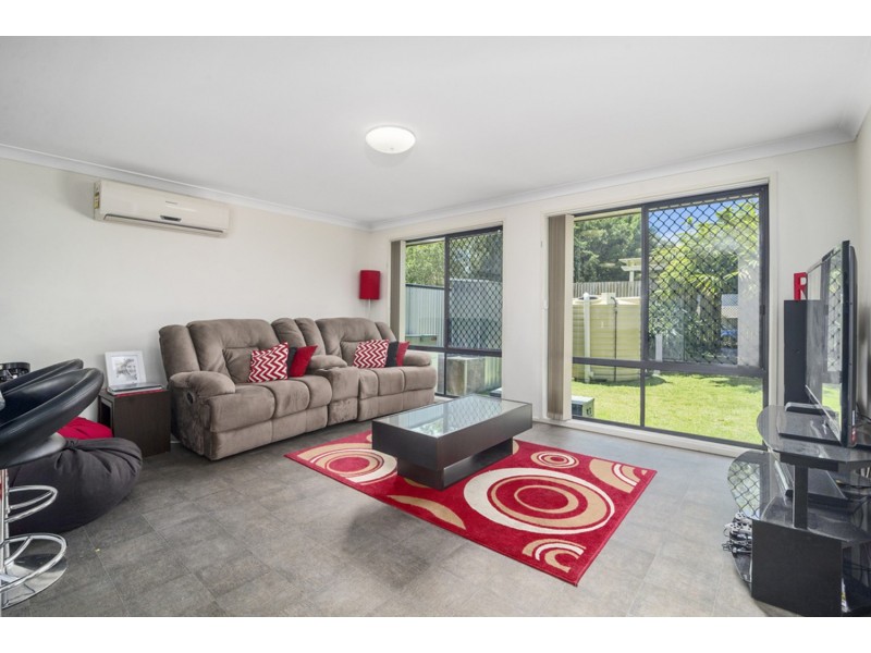 4b Village Court, Glenvale QLD 4350