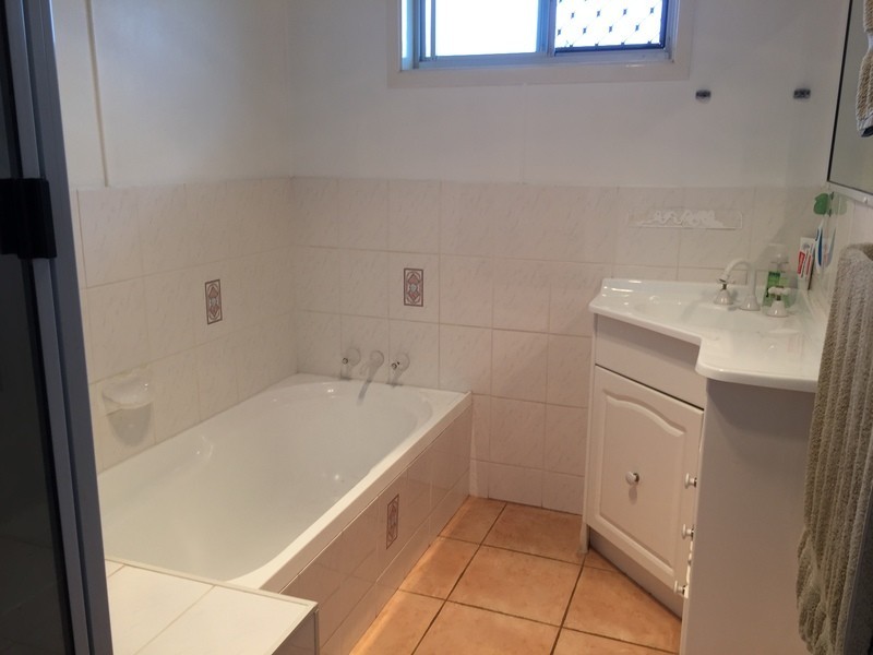 37 Router Street, Wilsonton QLD 4350