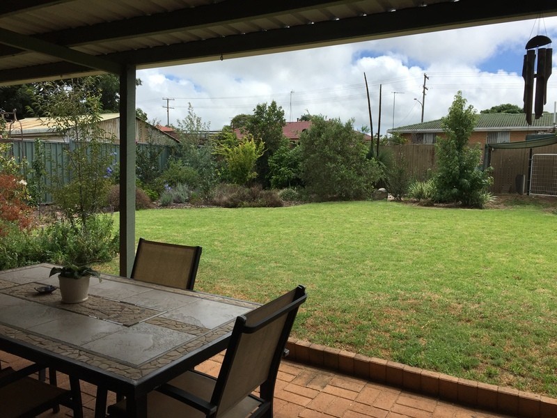 37 Router Street, Wilsonton QLD 4350