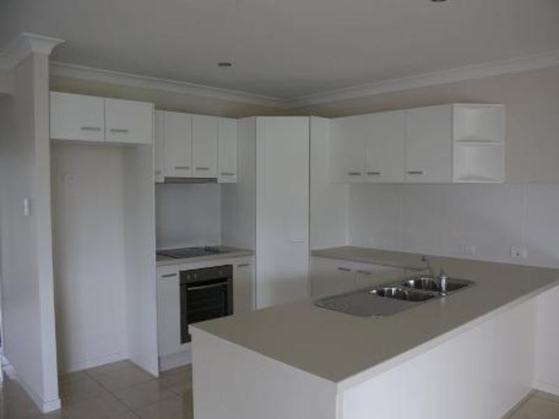 34 Newman Road, Wyreema QLD 4352