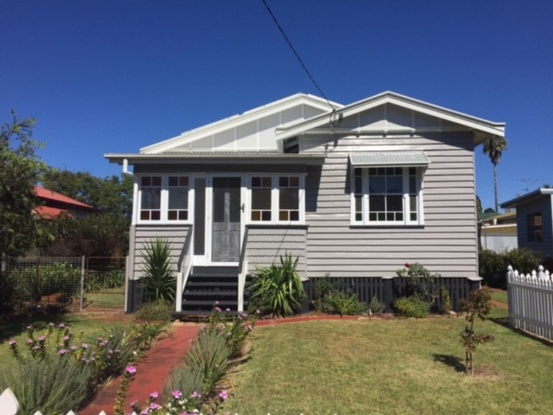 244 Campbell Street, Newtown QLD 4350