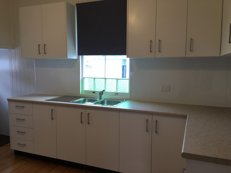 244 Campbell Street, Newtown QLD 4350